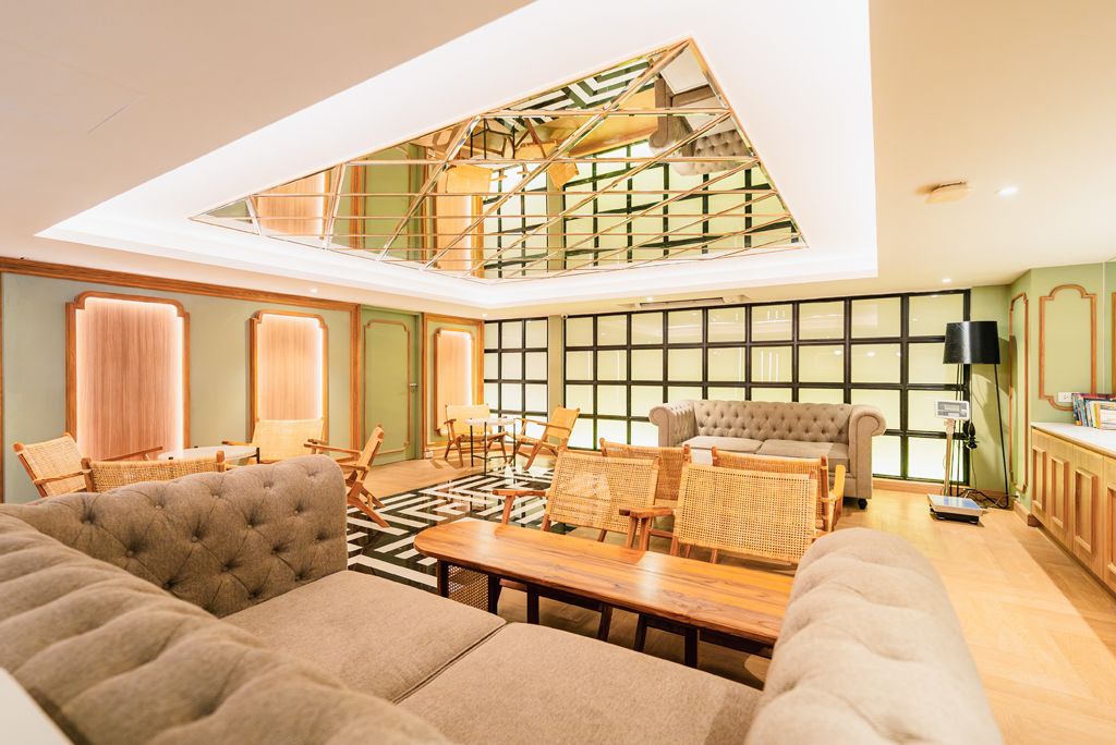 LOBBY AT THEE BANGKOK HOTEL