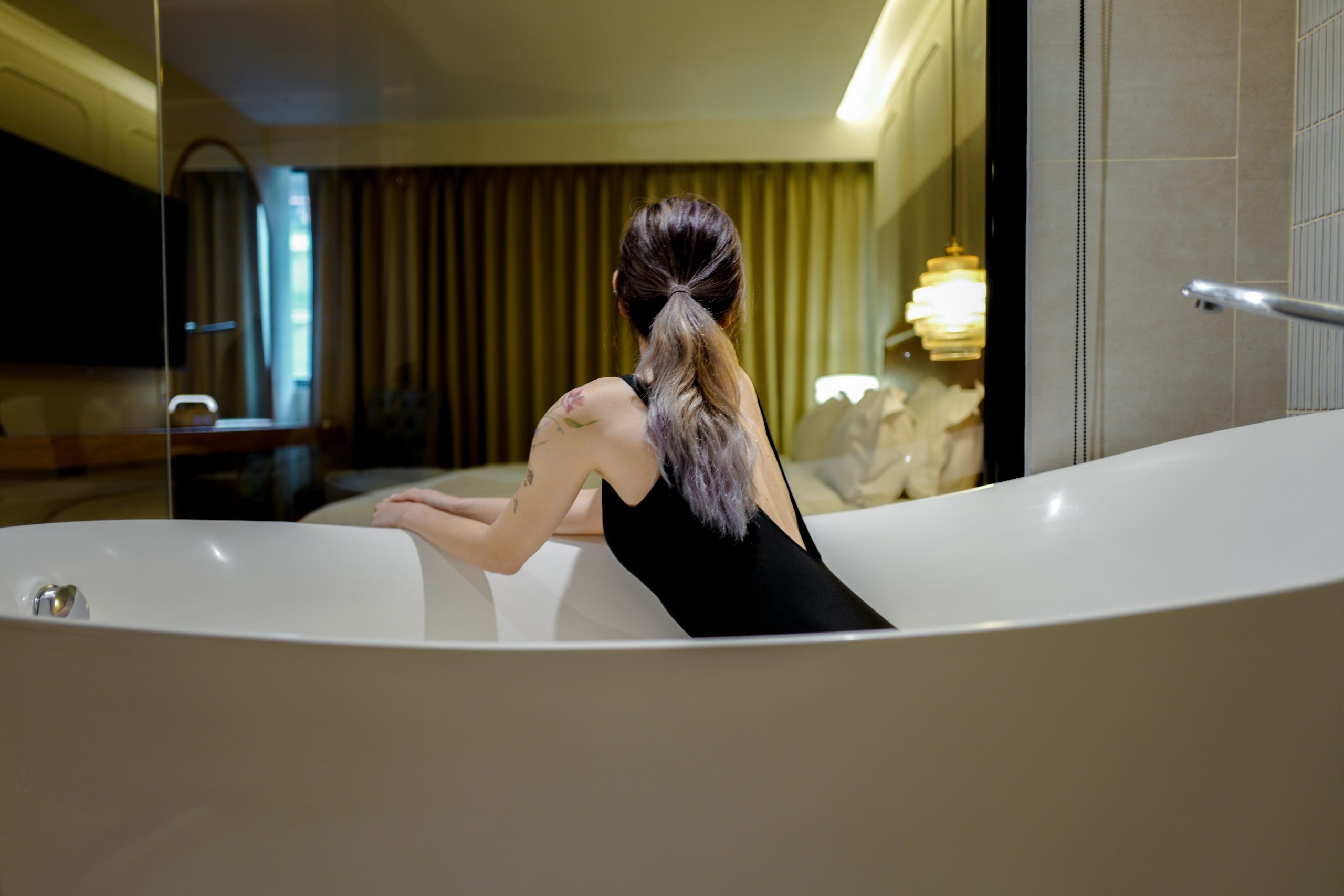 Let's talk X THEE BANGKOK HOTEL